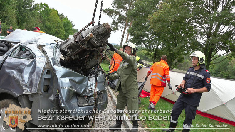 20250910_Verkehrsunfall auf der A21 mit tödlichem Ausgang Foto: Stefan Schneider BFKDO BADEN 20250910_Verkehrsunfall auf der A21 mit tödlichem Ausgang Foto: Stefan Schneider BFKDO BADEN