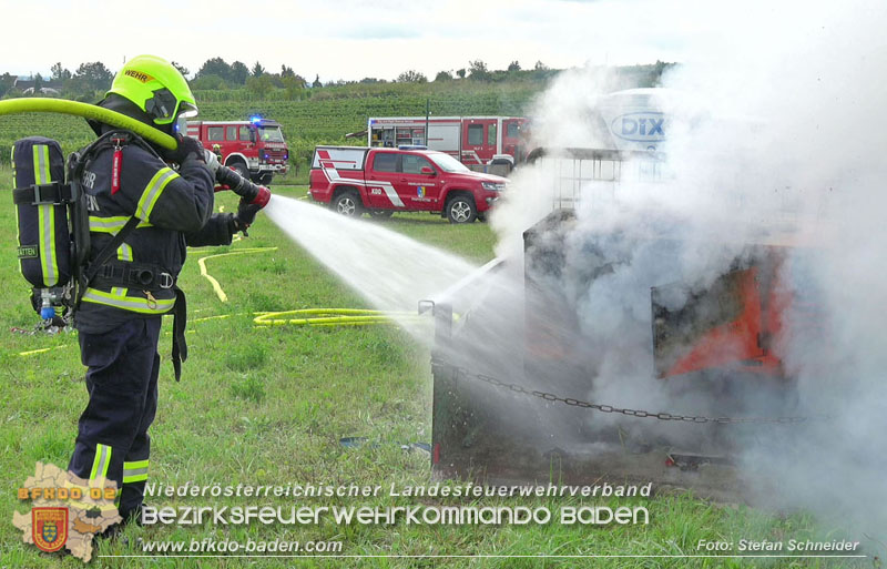 20250913_Brand eines Stromerzeugers in den Weingärten bei Pfaffstätten Foto: Stefan Schneider 20250913_Brand eines Stromerzeugers in den Weingärten bei Pfaffstätten Foto: Stefan Schneider