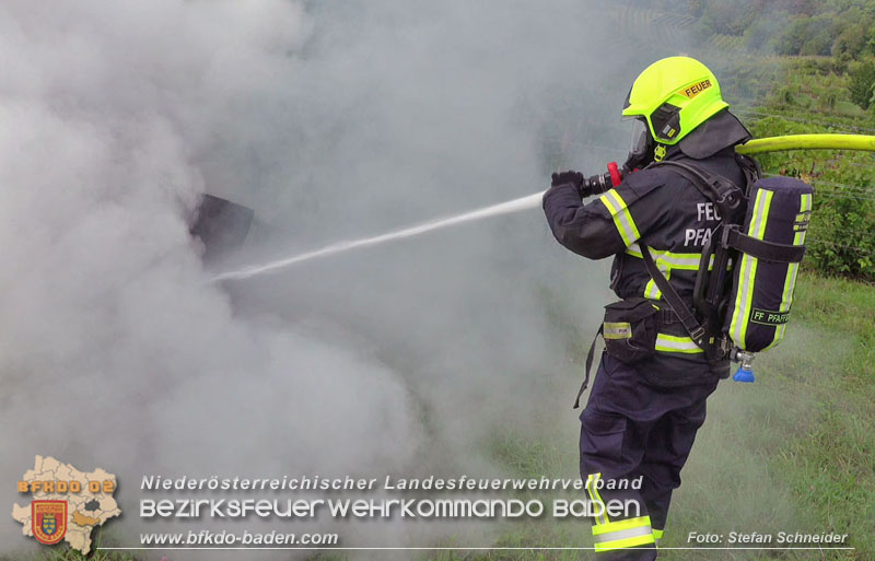 20250913_Brand eines Stromerzeugers in den Weingärten bei Pfaffstätten Foto: Stefan Schneider 20250913_Brand eines Stromerzeugers in den Weingärten bei Pfaffstätten Foto: Stefan Schneider