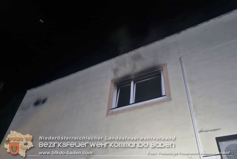 20250921_Nächtlicher Brand in Baden Ortsteil Leesdorf Foto: 20250921_Nächtlicher Brand in Baden Ortsteil Leesdorf Foto: