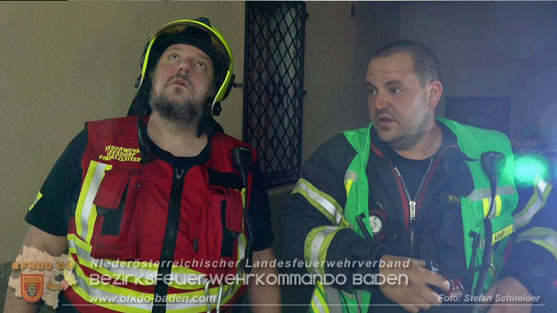 20250921_Nächtlicher Brand in Baden Ortsteil Leesdorf Foto: Stefan Schneider BFKDO BADEN