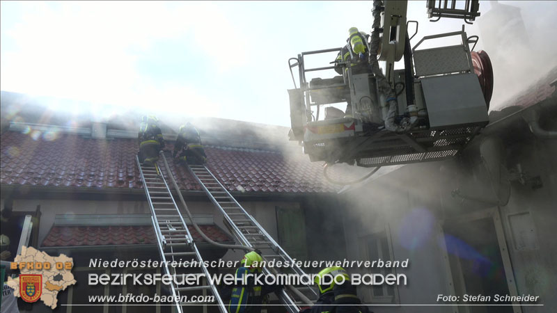 20251012_Wohnhausbrand in Schönau fordert Einsatzkräfte  Foto: Stefan Schneider BFKDO BADEN