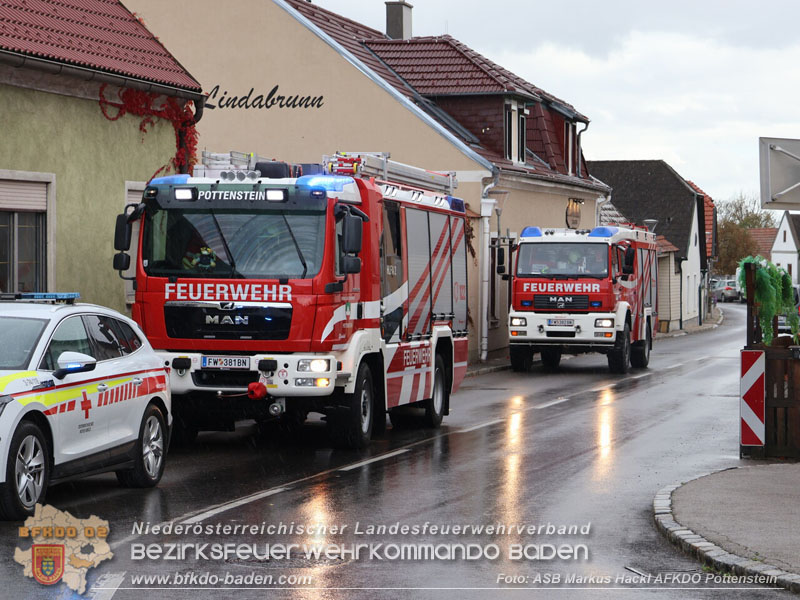 20251026_Gebäudebrand in Lindabrunn  Foto: ASB Markus Hackl