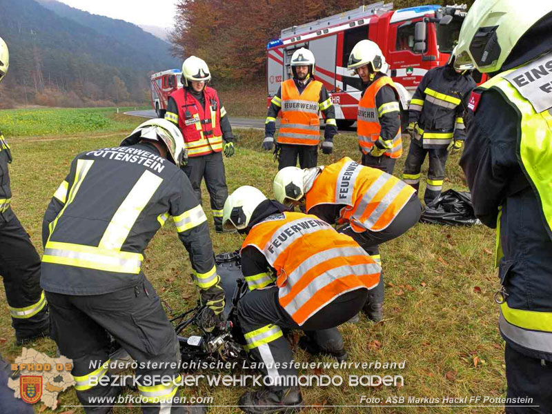 20251101_Zwei Motorradunfälle zu Allerheiligen auf der L138 Foto: ASB Markus Hackl 20251101_Zwei Motorradunfälle zu Allerheiligen auf der L138 Foto: ASB Markus Hackl