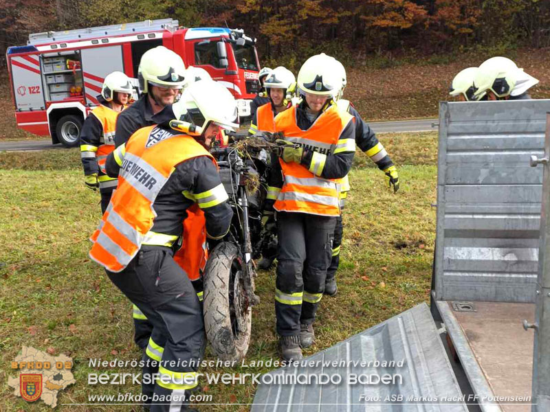 20251101_Zwei Motorradunfälle zu Allerheiligen auf der L138 Foto: ASB Markus Hackl 20251101_Zwei Motorradunfälle zu Allerheiligen auf der L138 Foto: ASB Markus Hackl