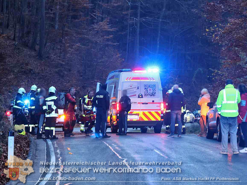 20251101_Zwei Motorradunfälle zu Allerheiligen auf der L138 Foto: ASB Markus Hackl 20251101_Zwei Motorradunfälle zu Allerheiligen auf der L138 Foto: ASB Markus Hackl