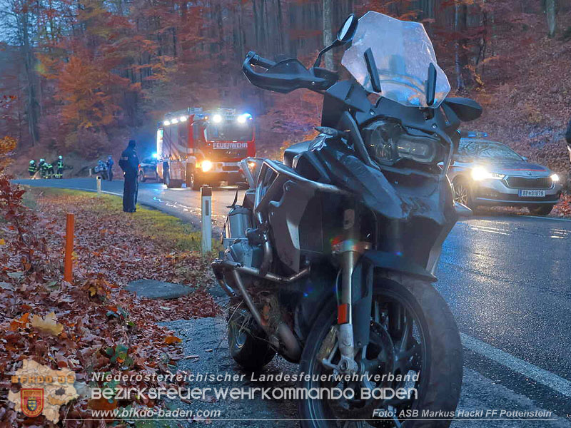 20251101_Zwei Motorradunfälle zu Allerheiligen auf der L138 Foto: ASB Markus Hackl 20251101_Zwei Motorradunfälle zu Allerheiligen auf der L138 Foto: ASB Markus Hackl