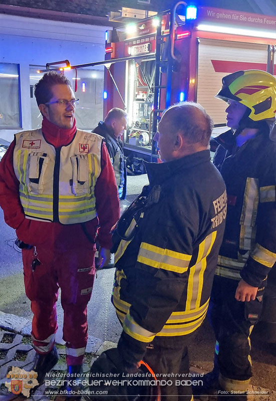 20251108_Küchenbrand in einem Restaurant in Tribuswinkel   Foto: Stefan Schneider BFKDO BADEN