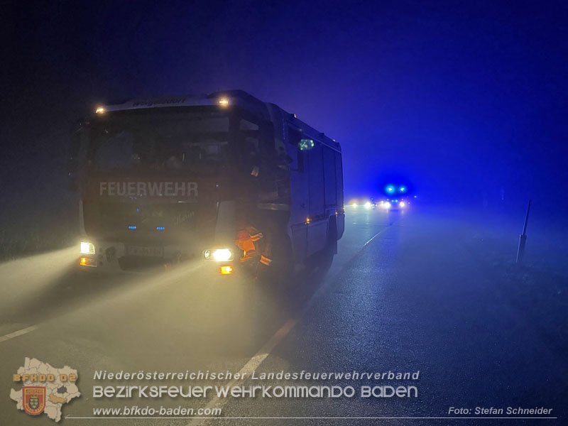 20251208_Frontalzusammenstoß auf der B60 zwsichen Unterwaltersdorf und Weigelsdorf Foto: Stefan Schneider BFKDO BADEN