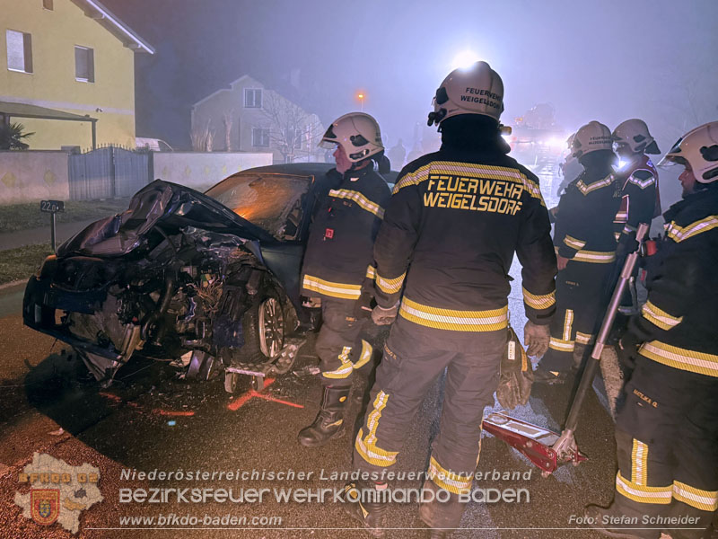 20251208_Frontalzusammenstoß auf der B60 zwsichen Unterwaltersdorf und Weigelsdorf Foto: Stefan Schneider BFKDO BADEN