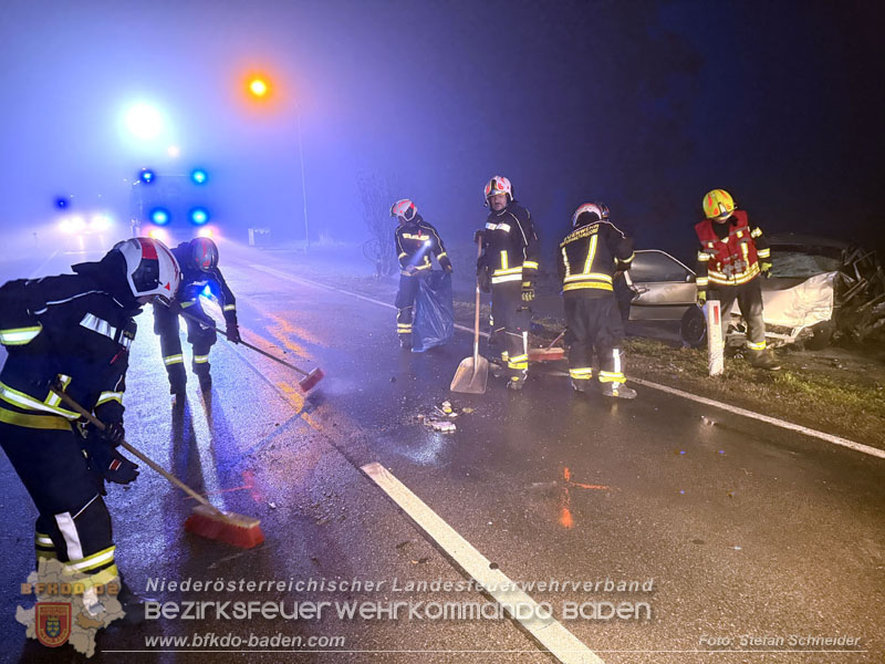 20251208_Frontalzusammenstoß auf der B60 zwsichen Unterwaltersdorf und Weigelsdorf Foto: Stefan Schneider BFKDO BADEN