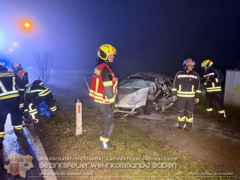 20251208_Frontalzusammenstoß auf der B60 zwsichen Unterwaltersdorf und Weigelsdorf Foto: Stefan Schneider BFKDO BADEN