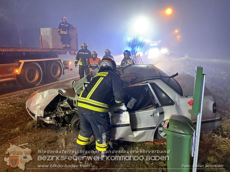 20251208_Frontalzusammenstoß auf der B60 zwsichen Unterwaltersdorf und Weigelsdorf Foto: Stefan Schneider BFKDO BADEN
