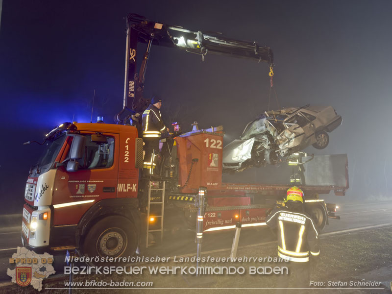 20251208_Frontalzusammenstoß auf der B60 zwsichen Unterwaltersdorf und Weigelsdorf Foto: Stefan Schneider BFKDO BADEN