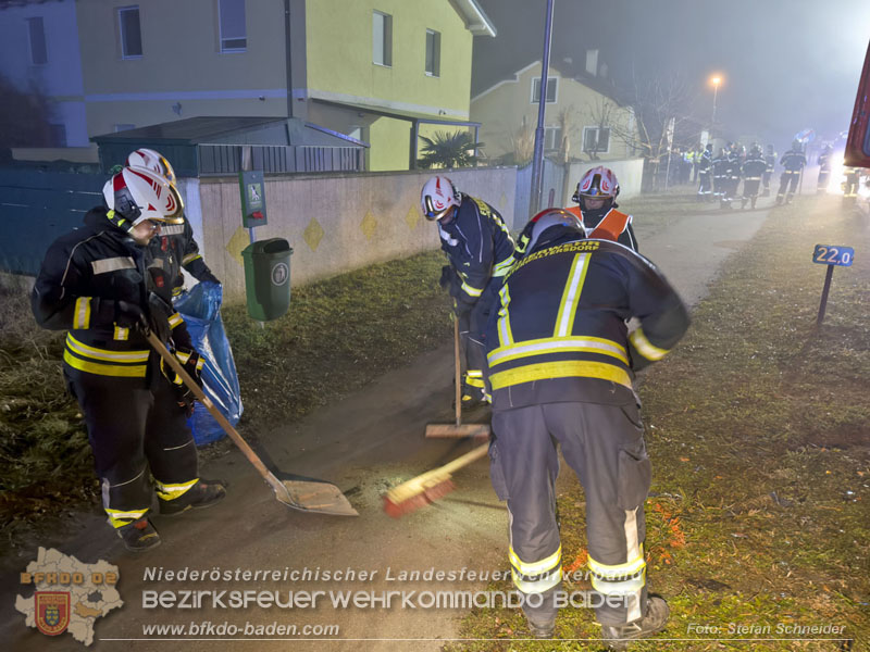 20251208_Frontalzusammenstoß auf der B60 zwsichen Unterwaltersdorf und Weigelsdorf Foto: Stefan Schneider BFKDO BADEN