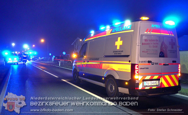 20251208_Frontalzusammenstoß auf der B60 zwsichen Unterwaltersdorf und Weigelsdorf Foto: Stefan Schneider BFKDO BADEN