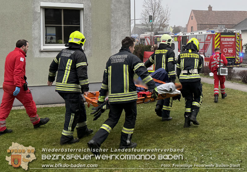 20251221_Unterstützung Rettungsdienst in Baden Ortsteil Leesdorf  Foto: Stefan Schneider FF Baden-Stadt
