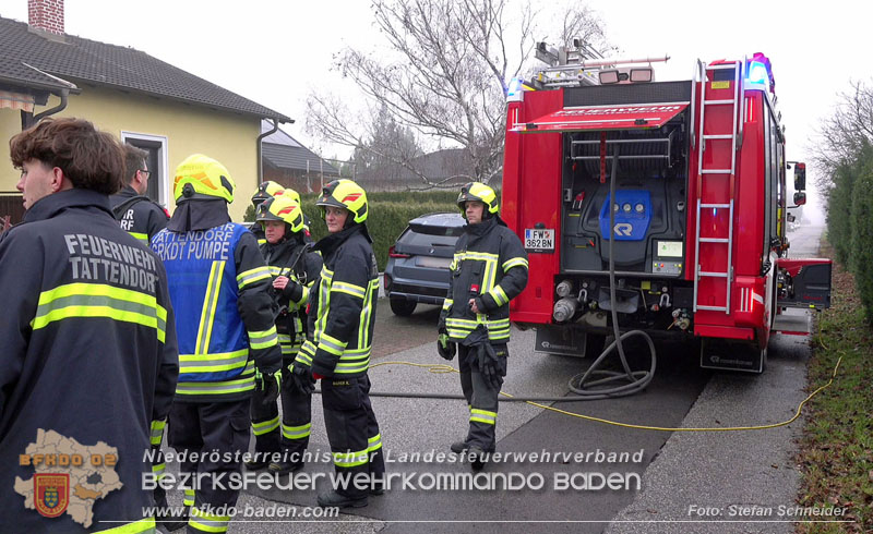 20251221_Chemische Reaktion löste Brand aus in Tattendorf Foto: Stefan Schneider BFKDO BADEN 20251221_Chemische Reaktion löste Brand aus in Tattendorf Foto: Stefan Schneider BFKDO BADEN