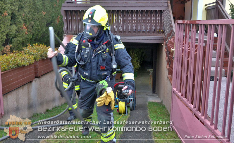 20251221_Chemische Reaktion löste Brand aus in Tattendorf Foto: Stefan Schneider BFKDO BADEN 20251221_Chemische Reaktion löste Brand aus in Tattendorf Foto: Stefan Schneider BFKDO BADEN