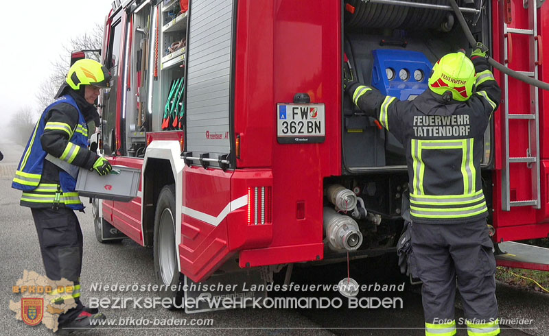 20251221_Chemische Reaktion löste Brand aus in Tattendorf Foto: Stefan Schneider BFKDO BADEN 20251221_Chemische Reaktion löste Brand aus in Tattendorf Foto: Stefan Schneider BFKDO BADEN