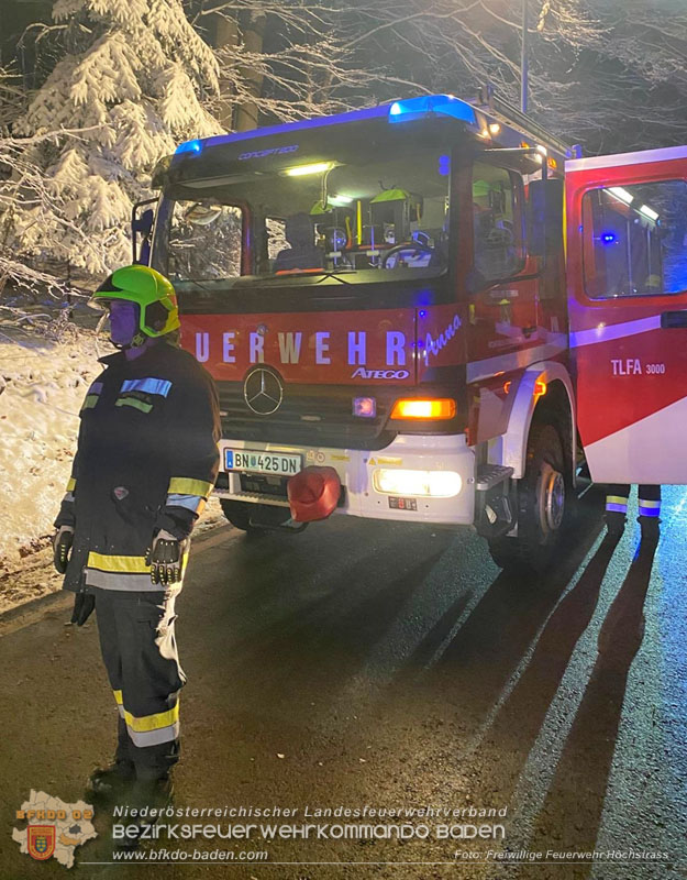 20251226_Erfolgreiche Personensuche nach Verkehrsunfall auf der L125 bei Hochstrass Foto: FF Hochstrass 20251226_Erfolgreiche Personensuche nach Verkehrsunfall auf der L125 bei Hochstrass Foto: FF Hochstrass