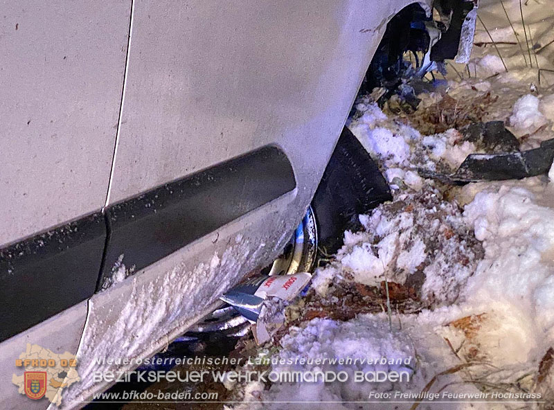 20251226_Erfolgreiche Personensuche nach Verkehrsunfall auf der L125 bei Hochstrass Foto: FF Hochstrass 20251226_Erfolgreiche Personensuche nach Verkehrsunfall auf der L125 bei Hochstrass Foto: FF Hochstrass