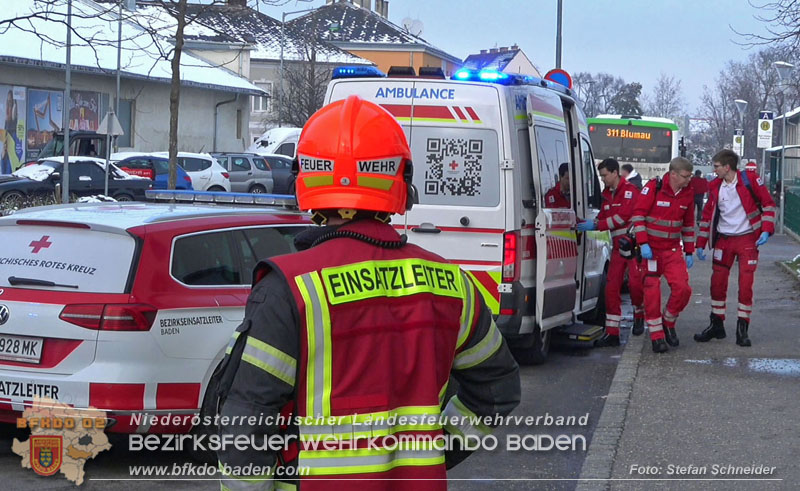20251226_Eine verletzte Person nach Küchenbrand in Bad Vöslau  Foto: Stefan Schneider BFKDO BADEN