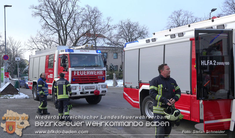 20251226_Eine verletzte Person nach Küchenbrand in Bad Vöslau  Foto: Stefan Schneider BFKDO BADEN