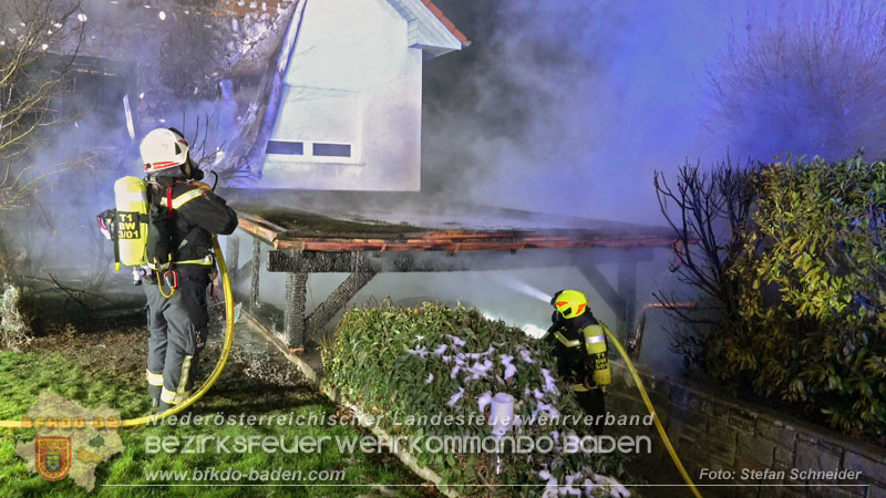 20251227_Nächtlicher Brand in Baden mit Herausforderungen für die Einsatzkräfte Foto: Stefan Schneider FF Baden-Stadt