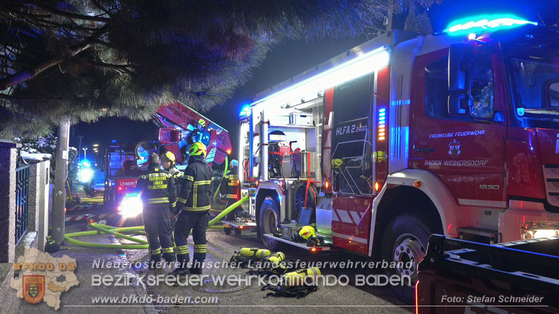 20251227_Nächtlicher Brand in Baden mit Herausforderungen für die Einsatzkräfte Foto: Stefan Schneider FF Baden-Stadt