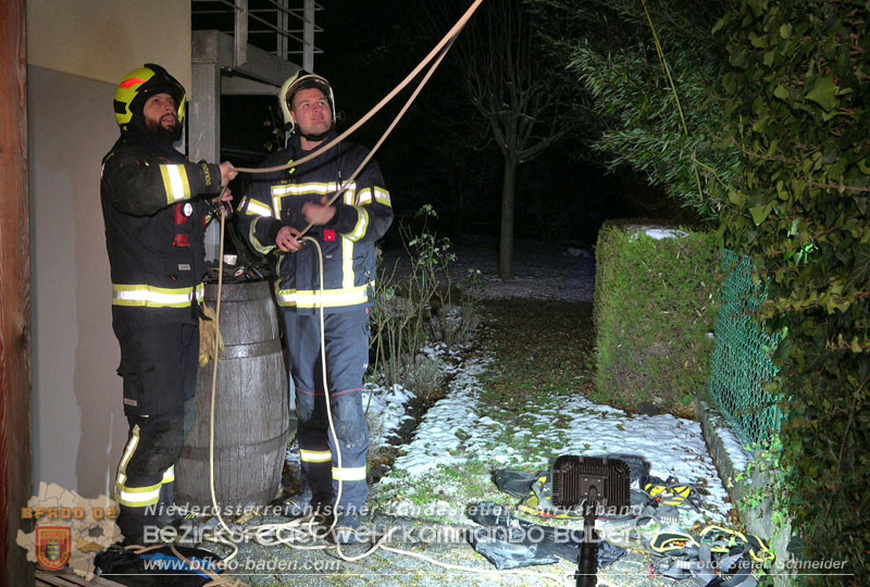 20251227_Nächtlicher Brand in Baden mit Herausforderungen für die Einsatzkräfte Foto: Stefan Schneider FF Baden-Stadt