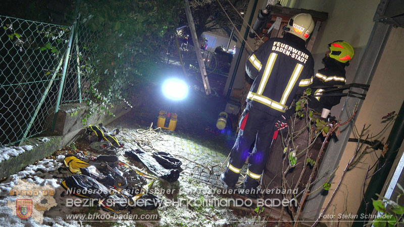 20251227_Nächtlicher Brand in Baden mit Herausforderungen für die Einsatzkräfte Foto: Stefan Schneider FF Baden-Stadt