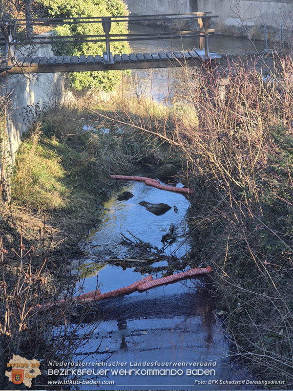 20251229 Schadstoffeinsatz nach Austritt von Hydrauliköl in Oberwaltersdorf Foto: BFK Schadstoff Beratungsdienst