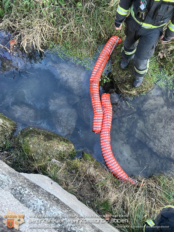 20251229 Schadstoffeinsatz nach Austritt von Hydrauliköl in Oberwaltersdorf Foto: BFK Schadstoff Beratungsdienst