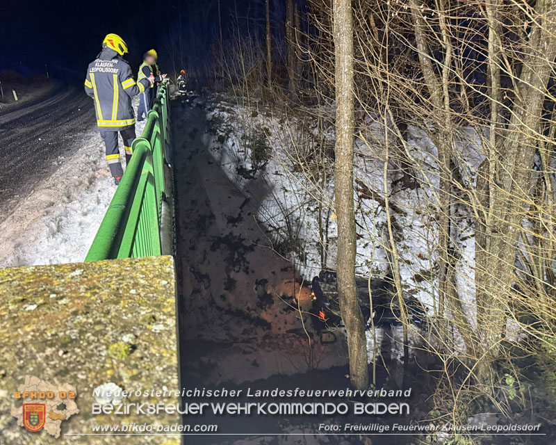 20260113_Pkw verunfallt auf der L127 bei Klausen-Leopoldsdorf  Foto: FF Klausen-Leopoldsdorf