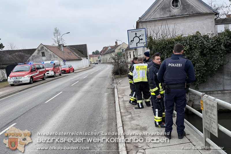20260130_Rasche Entwarnung bei Gewässerverunreinigung in der Fischa-Dagnitz  Foto: Stefan Schneider BFKDO BADEN