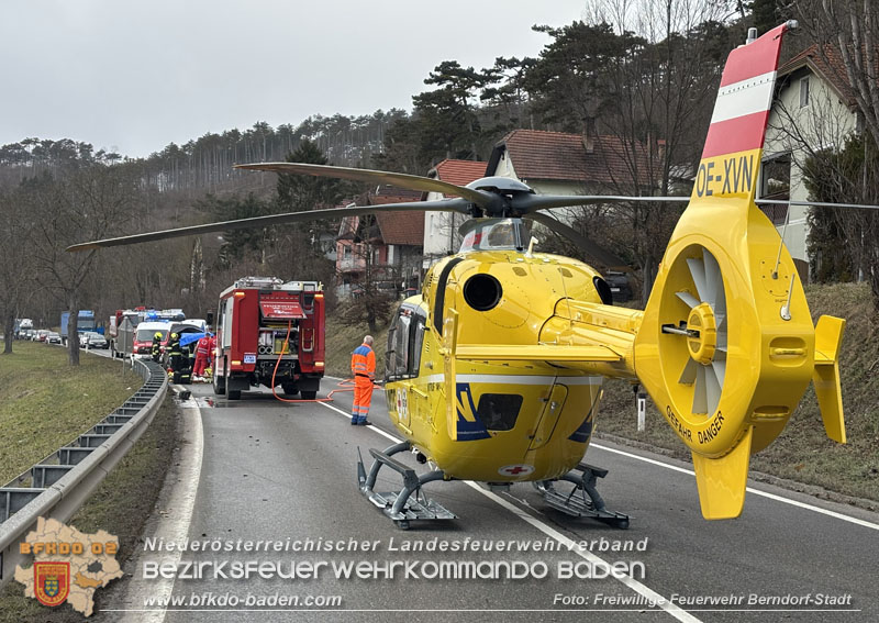 20260223_Verkehrsunfall auf der B18 Höhe Berndorf Fabrik Foto: FF Berndorf-Stadt 20260223_Verkehrsunfall auf der B18 Höhe Berndorf Fabrik Foto: FF Berndorf-Stadt