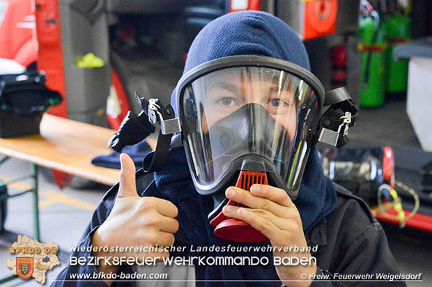 25 Stunden uebung der Feuerwehrjugend Weigelsdorf Foto: FF Weigelsdorf 25 Stunden uebung der Feuerwehrjugend Weigelsdorf Foto: FF Weigelsdorf