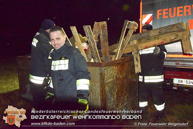 25 Stunden uebung der Feuerwehrjugend Weigelsdorf Foto: FF Weigelsdorf 25 Stunden uebung der Feuerwehrjugend Weigelsdorf Foto: FF Weigelsdorf