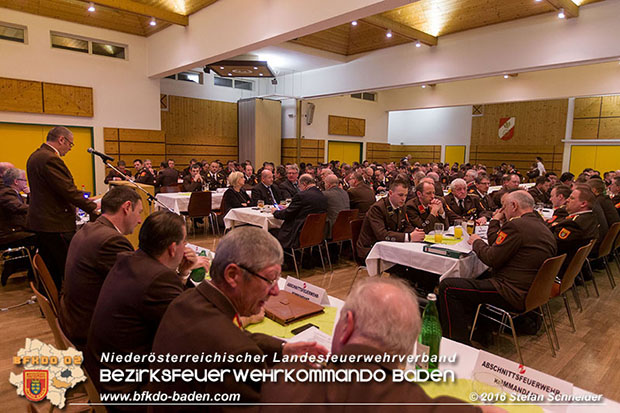 Bezirksfeuerwehrtag 2016 mit Wahlen in Schönau a.d.Triesting  Fotos: Daniel Wirth u. Stefan Schneider BFK Baden