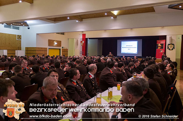 Bezirksfeuerwehrtag 2016 mit Wahlen in Schönau a.d.Triesting  Fotos: Daniel Wirth u. Stefan Schneider BFK Baden