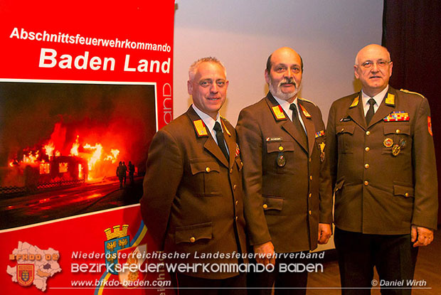 Bezirksfeuerwehrtag 2016 mit Wahlen in Schönau a.d.Triesting  Fotos: Daniel Wirth u. Stefan Schneider BFK Baden