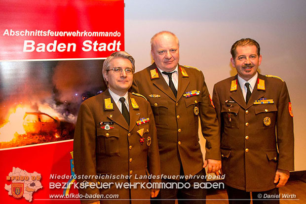 Bezirksfeuerwehrtag 2016 mit Wahlen in Schönau a.d.Triesting  Fotos: Daniel Wirth u. Stefan Schneider BFK Baden