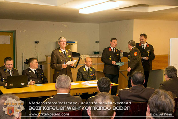 Bezirksfeuerwehrtag 2016 mit Wahlen in Schönau a.d.Triesting  Fotos: Daniel Wirth u. Stefan Schneider BFK Baden