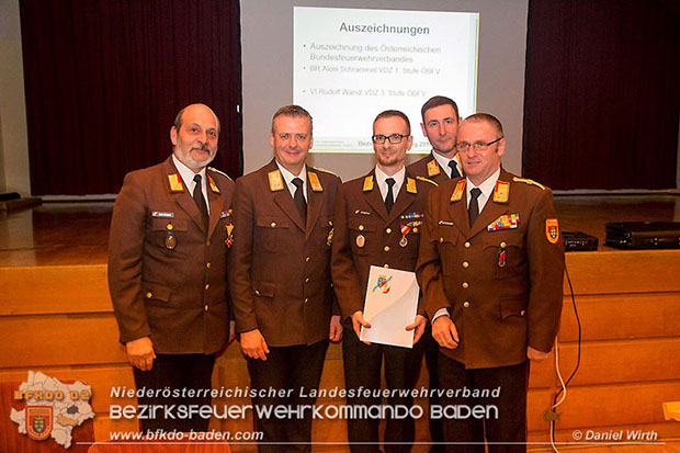 Bezirksfeuerwehrtag 2016 mit Wahlen in Schönau a.d.Triesting  Fotos: Daniel Wirth u. Stefan Schneider BFK Baden