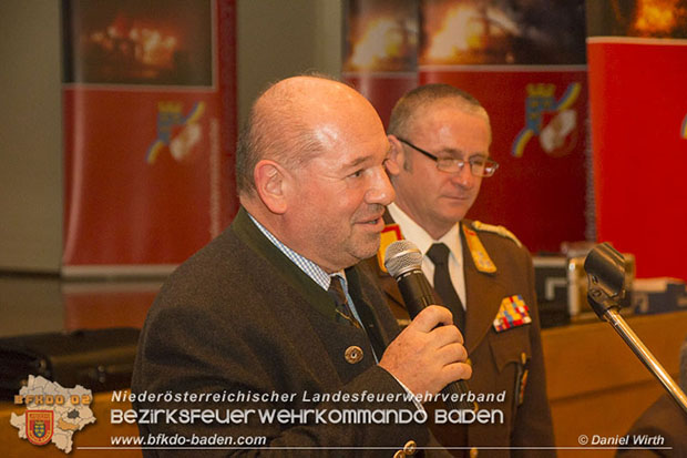 Bezirksfeuerwehrtag 2016 mit Wahlen in Schönau a.d.Triesting  Fotos: Daniel Wirth u. Stefan Schneider BFK Baden