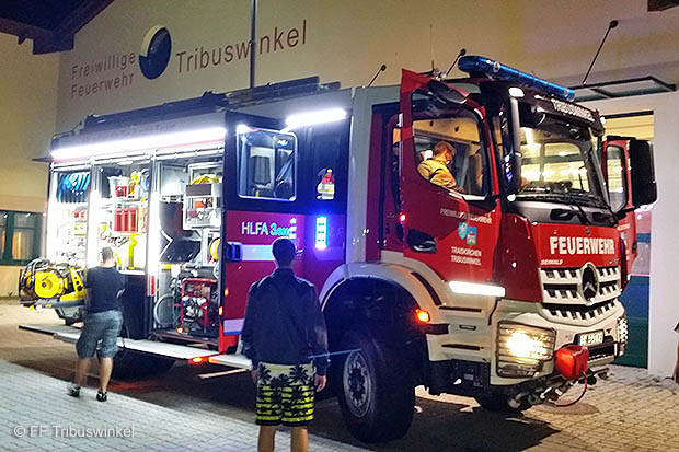 Das neue HLFA 3/3000 der freiwilligen Feuerwehr Tribuswinkel  Foto: © FF Tribuswinkel