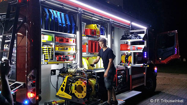 Das neue HLFA 3/3000 der freiwilligen Feuerwehr Tribuswinkel Foto: © FF Tribuswinkel Das neue HLFA 3/3000 der freiwilligen Feuerwehr Tribuswinkel Foto: © FF Tribuswinkel