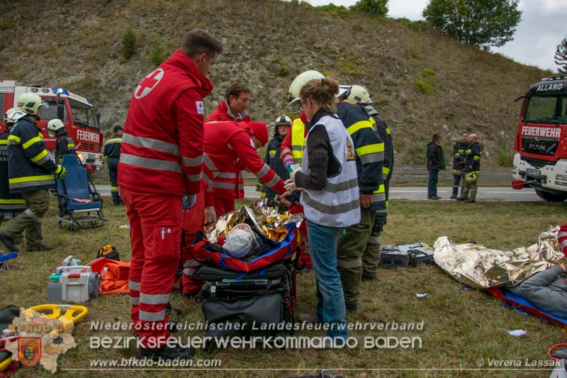2016108 Übung UA6 - Fotos Verena Lassak & Daniel Wirth 2016108 Übung UA6 - Fotos Verena Lassak & Daniel Wirth2016108 Übung UA6 - Fotos Verena Lassak & Daniel Wirth