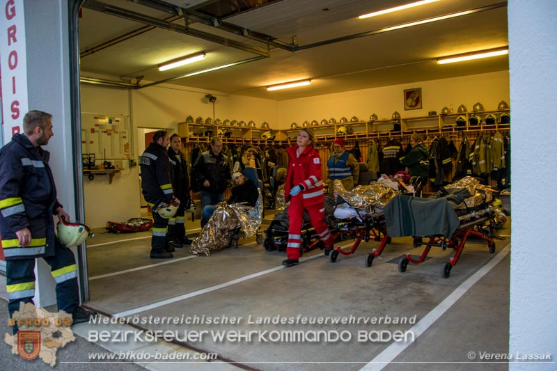 2016108 Übung UA6 - Fotos Verena Lassak & Daniel Wirth 2016108 Übung UA6 - Fotos Verena Lassak & Daniel Wirth